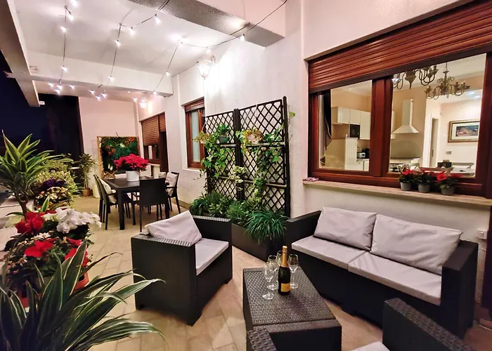La Dolce Of Via Veneto - Prestigious With Wonderful Terrace In The Historic Center *