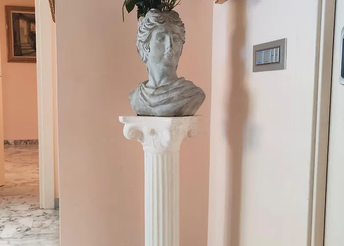 La Dolce Of Via Veneto - Prestigious With Wonderful Terrace In The Historic Center דירה רומא