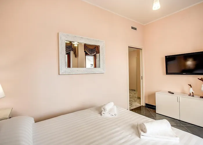 La Dolce Of Via Veneto - Prestigious With Wonderful Terrace In The Historic Center *