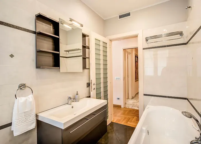 La Dolce Of Via Veneto - Prestigious With Wonderful Terrace In The Historic Center *