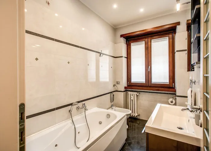 La Dolce Of Via Veneto - Prestigious With Wonderful Terrace In The Historic Center רומא